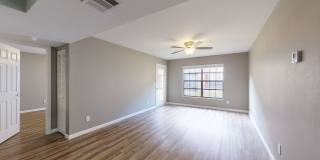 Seville Apartments. A Beautiful apartments is waiting for you to make it a Home. Great Specials Today! Gallery 16