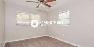 2839 Hope Street Gallery 12