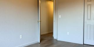 4/2 with open floor plan Available NOW!! Gallery 19