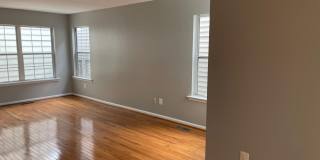 6 MARKETREE Court Gallery 20