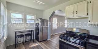 Cozy 2-Bedroom Home Near Downtown Des Moines & Gray’s Lake Gallery 5