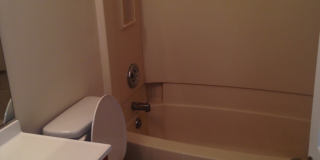 3 BEDROOM REMODELED UNIT! Gallery 7