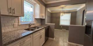 Spacious 3-Bedroom, 2-Bath House in South Euclid Gallery 1