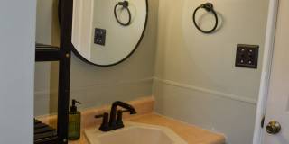 1402 Kenwood Avenue Gallery 34