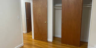 Coolidge Corner  Renovated Spacious and very sunny top floor  2 bed, HT and HW inc  June or July Gallery 6