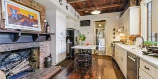 1404 PRYTANIA Street Gallery 13