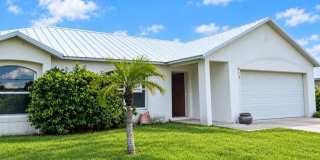 615 SW LAKEHURST Drive Gallery 1
