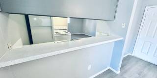 Awesome open Studio Apartments Close to Downtown Gallery 29