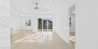 821 NW 37th Place Gallery 6