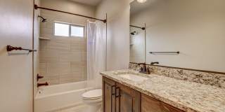 3 Bed, 2 Bath, 2 Car Garage For Rent. Pet Friendly Gallery 16