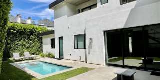 1319 Sunset Plaza Drive Gallery 42