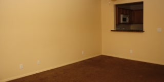 Cute & Cozy Condo Close to UNLV Gallery 5