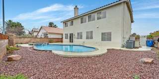 Desirable 4 Bedroom Home with Pool near Summerlin! Gallery 26