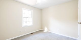 4 Bedrooms & 2.5 Bathrooms Gallery 16