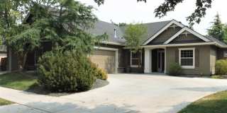 The perfect Eagle home with 3 bed, 3 bath, office, and bonus room! Located off Floating Feather between Eagle and HW 55. Gallery 1