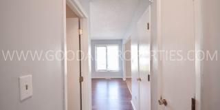 2 Bedroom 1 bath duplex with unfinished basement near Merle Hay Mall Gallery 13