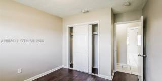 4896 NW 6th Ct Gallery 15