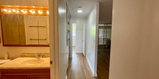 Convenient 2/2/1 with Lanai Gallery 30