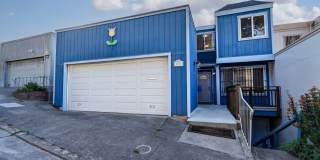 4BR/2.5BA Pet-Friendly Golden Gate Heights Home with Views, Bonus Room & 2-Car Garage | YouTube Tour Gallery 3