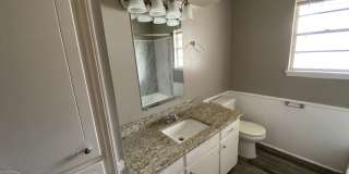 Beautiful Home- The Only thing Missing Is You! Gallery 11