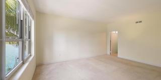 9102 W Bay Harbor Dr Gallery 18