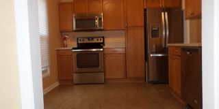 3 Bedroom 3.5 Bath Townhouse Gallery 4