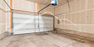 Spacious Townhouse with Central AC and 2-Car Garage Gallery 22