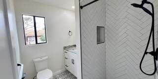 4733 West Mountain View Drive - 7 Gallery 1