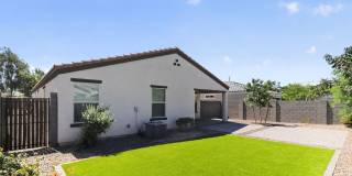 Spacious 3BR House in Buckeye Gallery 3