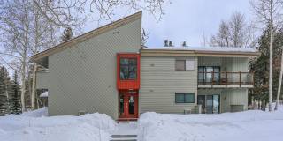 Move in Special! Keystone 2 bed/2bath! Plus Bonus Room  Pool and Hot Tubs!  BIKE STORAGE! Gallery 8