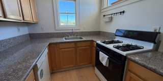 Spacious 3-Bedroom Midtown Home with Central A/C & Two Assigned Parking Spaces Gallery 27