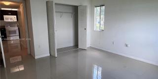5061 Wiles Rd Gallery 10