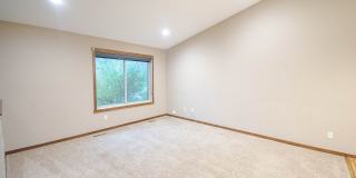 Beautiful and Spacious 4 Bedroom 3 Bath Available For Rent! Gallery 3