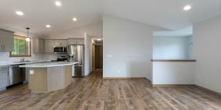 4 bedroom, 3 bathroom Home Gallery 7