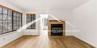 Gorgeous Condo with Washer/Dryer and Central AC Gallery 7