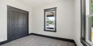 330 Jefferson Street Gallery 4