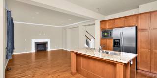 Redmond 5 Bedroom Charmer Gallery 12