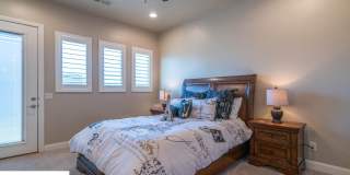Stunning 2 Bedroom Fully Furnished Home. Community Pool & Mini Golf! Gallery 61