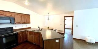 Beautiful 3 bedroom 2 1/2 bath townhouse in 4 Corners! Fenced backyard! Beautiful 3 bedroom 2 1/2 bath townhouse in 4 Corners! Fenced backyard! Gallery 7