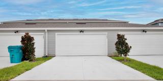 Stunning 4/3 Modern Townhome with a Private Courtyard and a 2 Car Garage in the Desirable Community Pinewood Reserve - Orlando! Gallery 23