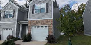 Room in 3 Bedroom Home at North Mills Rd Gallery 6