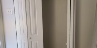 2322 Commonwealth Gallery 27