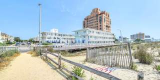 5800 Boardwalk Gallery 22