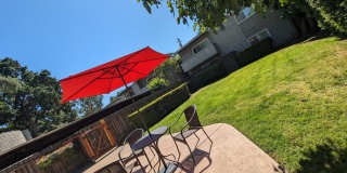 5 Mile House Gallery 1