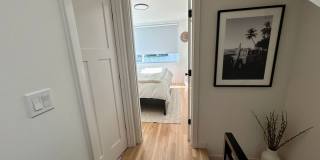 Spacious Ballard Townhome- 2 Bedrooms with Parking Gallery 19
