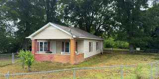 1611 Beaverdale Road NE Gallery 1