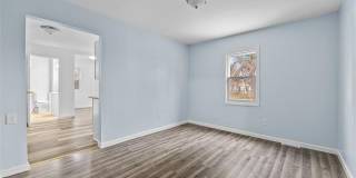 21118 Wellington Avenue E Gallery 14