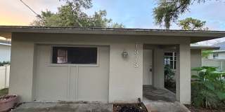 4/2 Home conveniently located in Sarasota near Beaches, Jungle Gardens, Airport & Downtown! Gallery 1