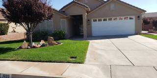 Bright Home with 2 Car Garage Gallery 1