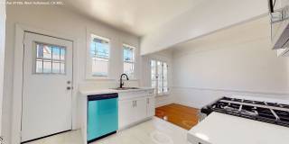 1002-1012½ N. Sweetzer Ave. Gallery 4